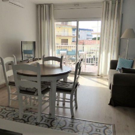 Mont-Roig Apartment Cambrils Bagian luar foto